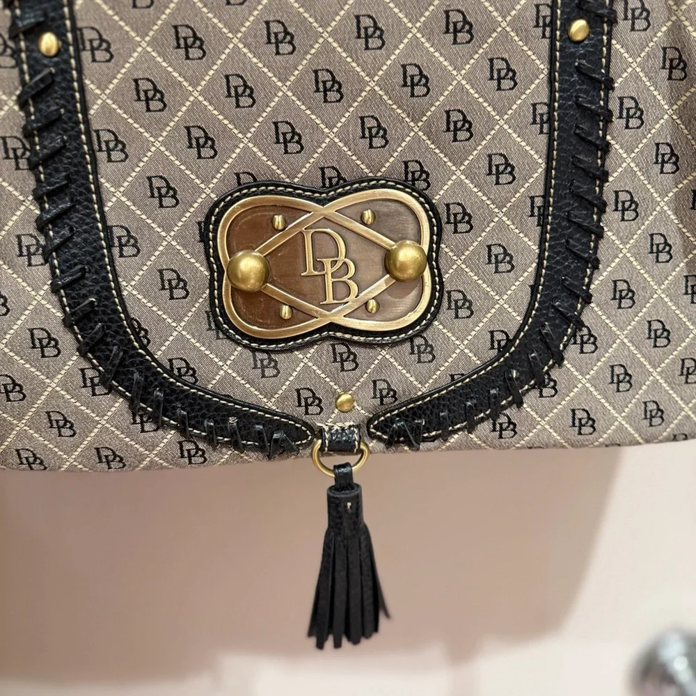 ❌SOLD❌Dooney & Bourke Black and Brown Satchel - Picture 2 of 9